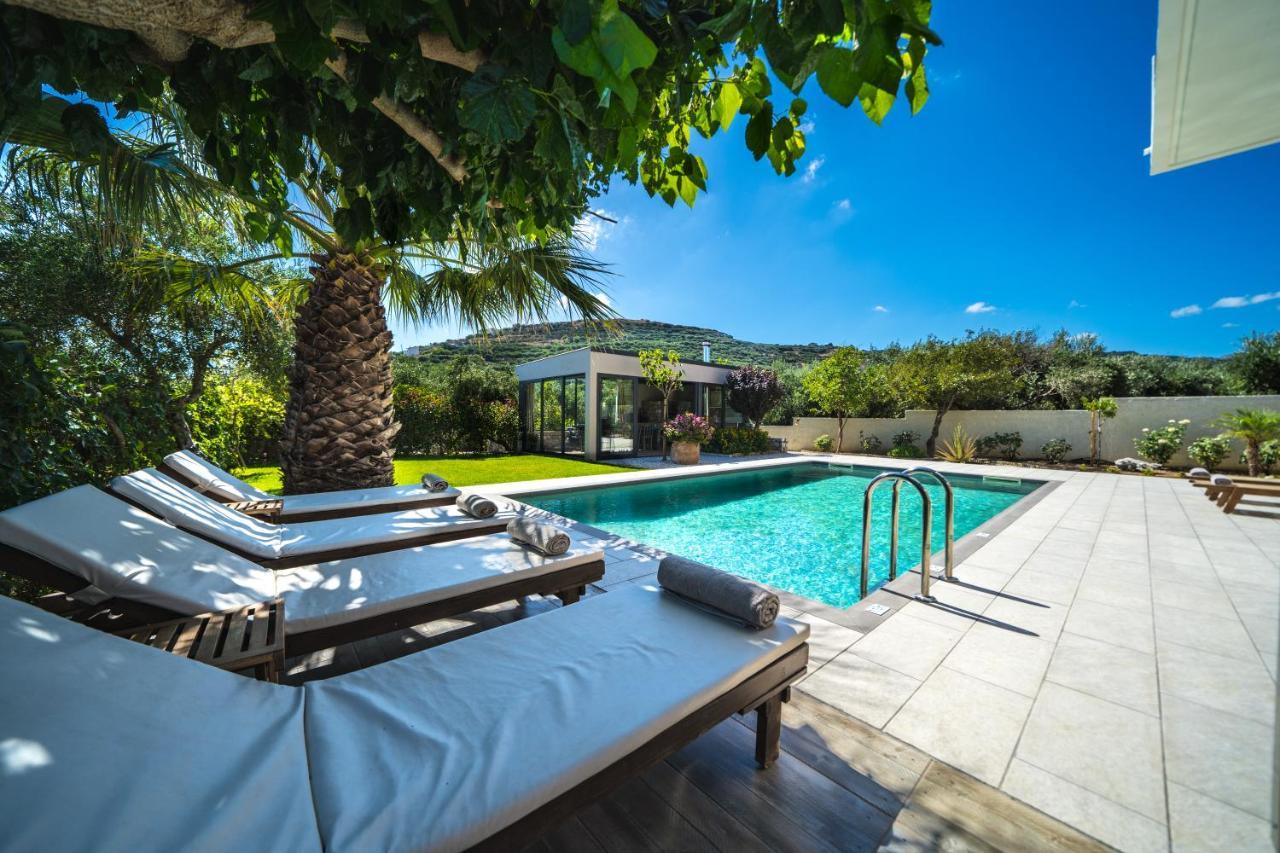 Petronila Luxury Villa With Heated Private Pool กิสเซมอส ภายนอก รูปภาพ